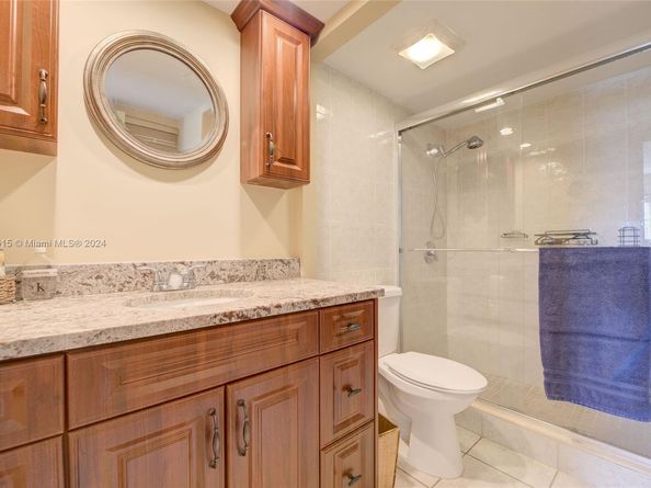 300 Diplomat Pkwy 711, Hallandale Beach FL 33009