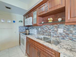 300 Diplomat Pkwy 711, Hallandale Beach FL 33009