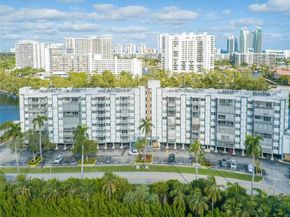 300 Diplomat Pkwy 711, Hallandale Beach FL 33009