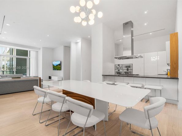 4701 N Meridian Ave 210, Miami Beach FL 33140