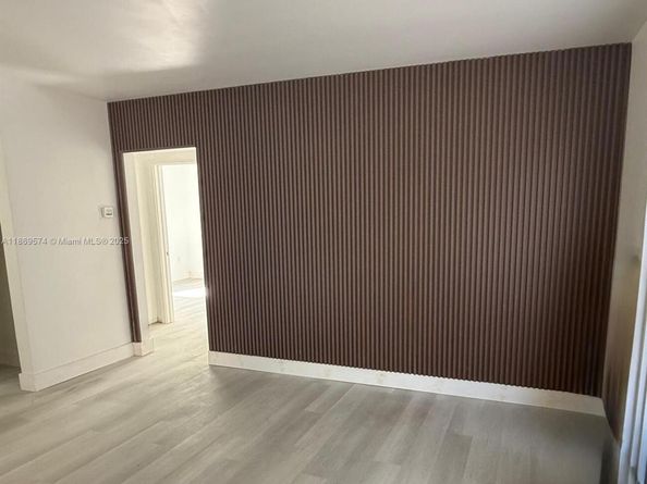 561 NW 41st St, Miami FL 33127