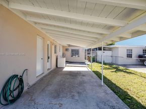 670 SE 1st St, Hialeah FL 33010