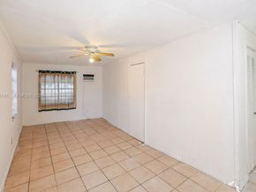 670 SE 1st St, Hialeah FL 33010