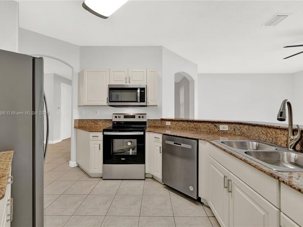 8450 NW 113th Psge, Doral FL 33178