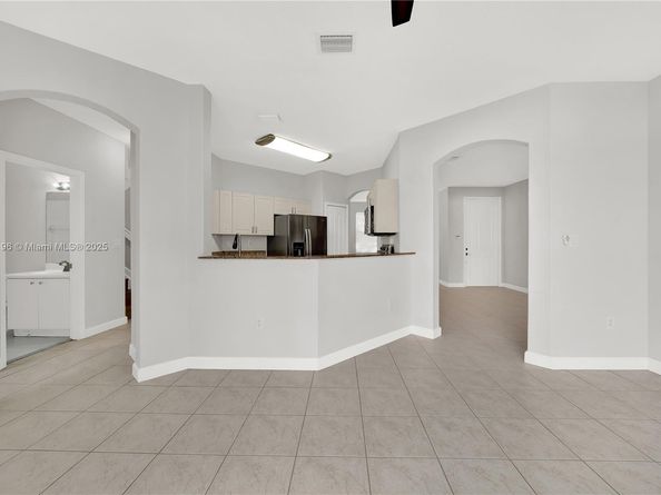 8450 NW 113th Psge, Doral FL 33178