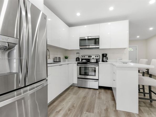 1335 NE 133rd St, North Miami FL 33161