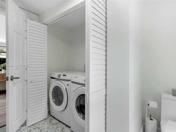 1335 NE 133rd St, North Miami FL 33161