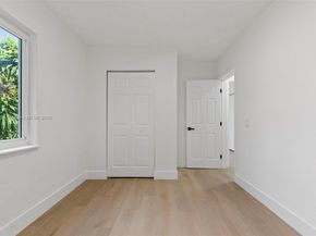 2941 NW 69th Ter, Miami FL 33147