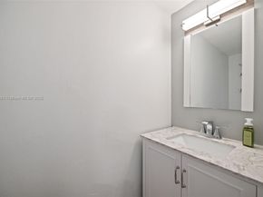 11318 NW 16th St, Pembroke Pines FL 33026