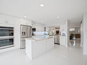 11318 NW 16th St, Pembroke Pines FL 33026