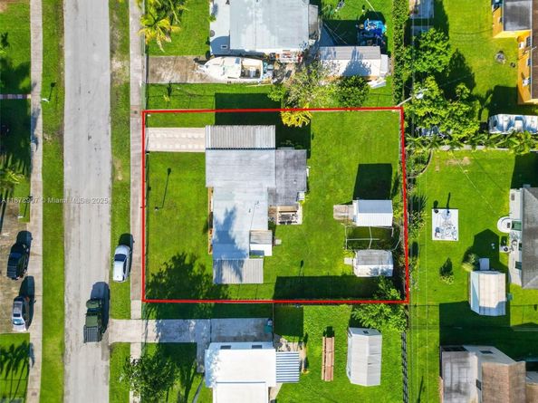 15445 Garfield Dr, Homestead FL 33033