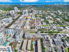 2100 Van Buren St 206, Hollywood FL 33020