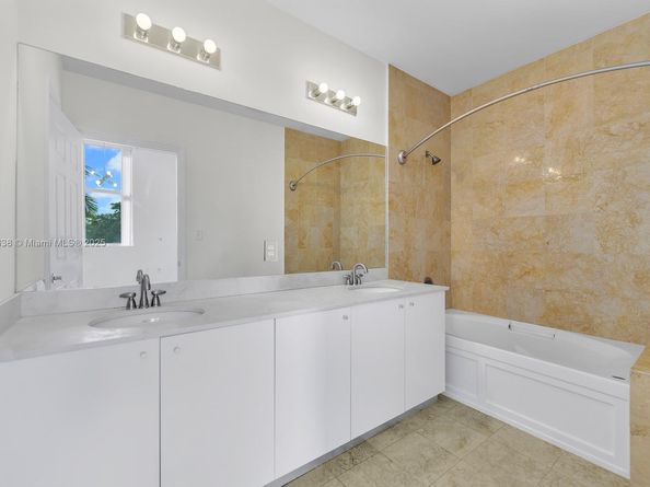 2100 Van Buren St 206, Hollywood FL 33020