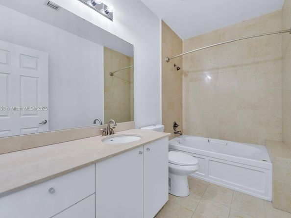 2100 Van Buren St 206, Hollywood FL 33020