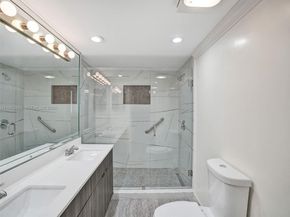 1167 Hillsboro Mile 607, Hillsboro Beach FL 33062