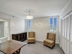 1167 Hillsboro Mile 607, Hillsboro Beach FL 33062