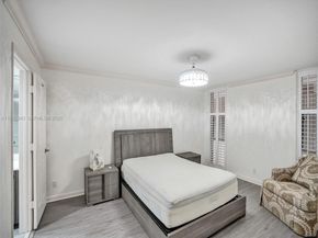 1167 Hillsboro Mile 607, Hillsboro Beach FL 33062