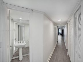 1167 Hillsboro Mile 607, Hillsboro Beach FL 33062