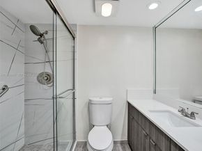 1167 Hillsboro Mile 607, Hillsboro Beach FL 33062