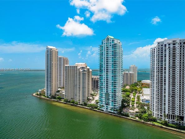 300 S Biscayne Blvd T3014, Miami FL 33131