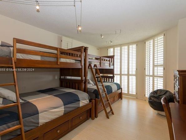21205 Yacht Club Dr 3209, Aventura FL 33180