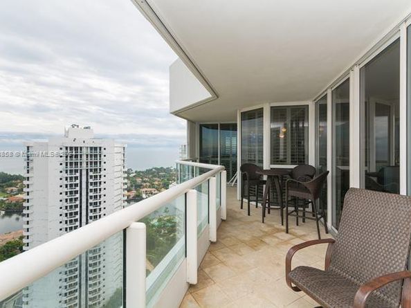 21205 Yacht Club Dr 3209, Aventura FL 33180