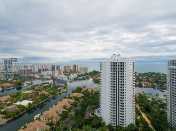 21205 Yacht Club Dr