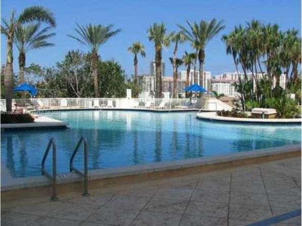 21205 Yacht Club Dr 3209, Aventura FL 33180