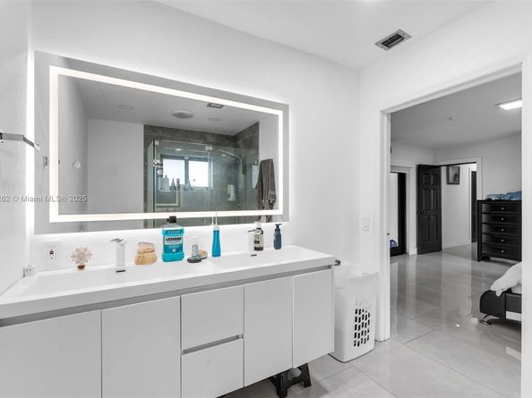 551 SW 127th Ave, Miami FL 33184