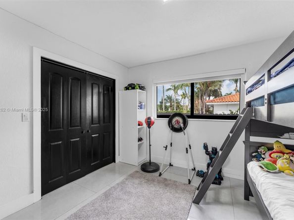 551 SW 127th Ave, Miami FL 33184