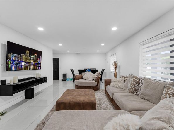 551 SW 127th Ave, Miami FL 33184