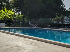 919 Hillcrest Dr 306, Hollywood FL 33021