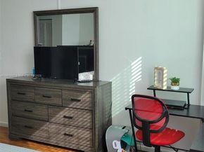 919 Hillcrest Dr 306, Hollywood FL 33021