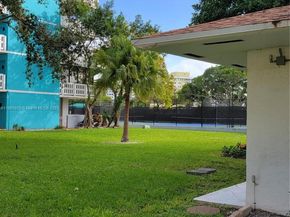 919 Hillcrest Dr 306, Hollywood FL 33021