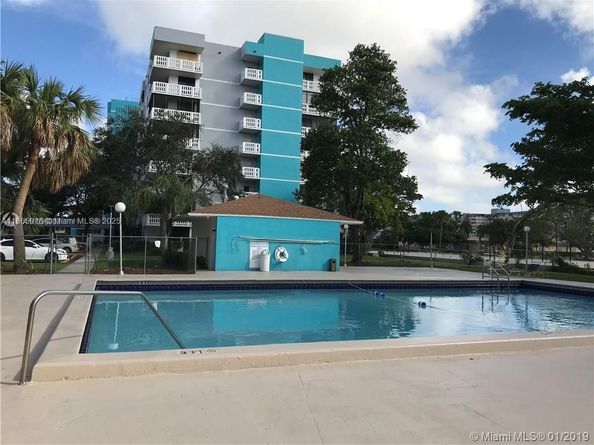 919 Hillcrest Dr 306, Hollywood FL 33021