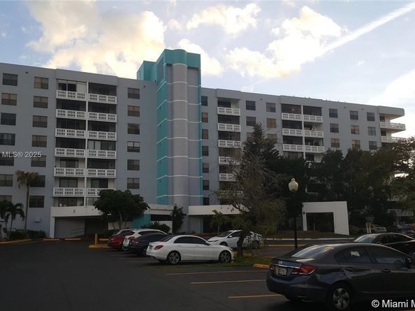 919 Hillcrest Dr 306, Hollywood FL 33021