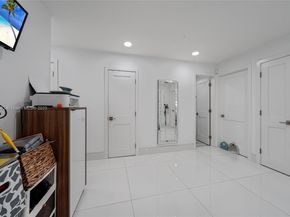 741 SW 99th Ct Cir, Miami FL 33174