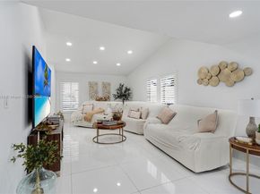 741 SW 99th Ct Cir, Miami FL 33174