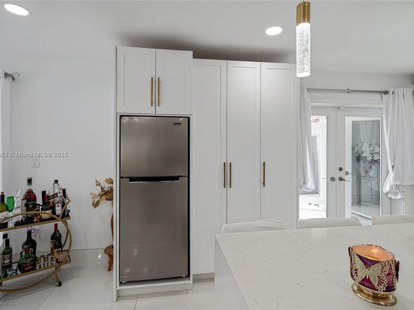 741 SW 99th Ct Cir, Miami FL 33174