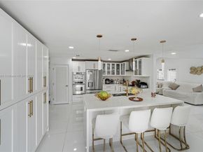 741 SW 99th Ct Cir, Miami FL 33174