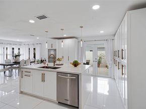 741 SW 99th Ct Cir, Miami FL 33174