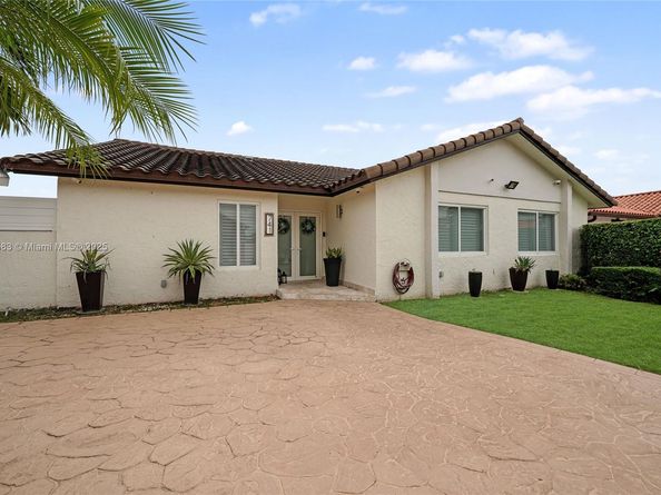 741 SW 99th Ct Cir, Miami FL 33174