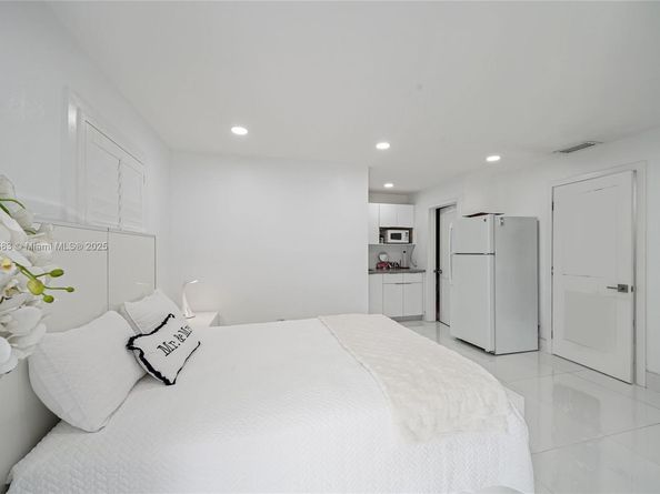 741 SW 99th Ct Cir, Miami FL 33174