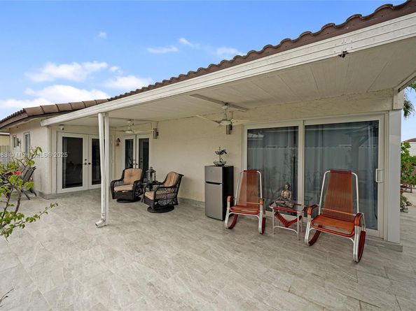 741 SW 99th Ct Cir, Miami FL 33174