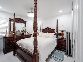 741 SW 99th Ct Cir, Miami FL 33174