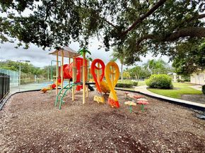8429 N Coral Cir, North Lauderdale FL 33068