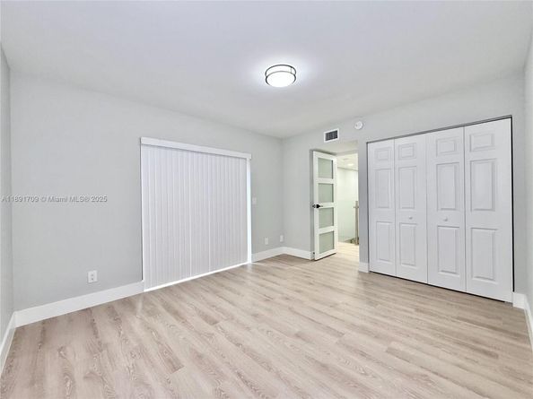 8429 N Coral Cir, North Lauderdale FL 33068