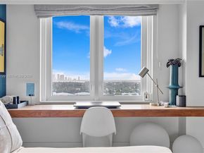 102 24th St 1427, Miami Beach FL 33139