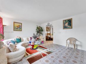 13493 NW 8th Ave, North Miami FL 33168