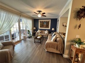 1561 SW 187th Ave, Pembroke Pines FL 33029